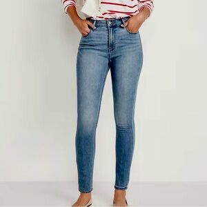 Old Navy Medium Wash Super Skinny Jeans 16